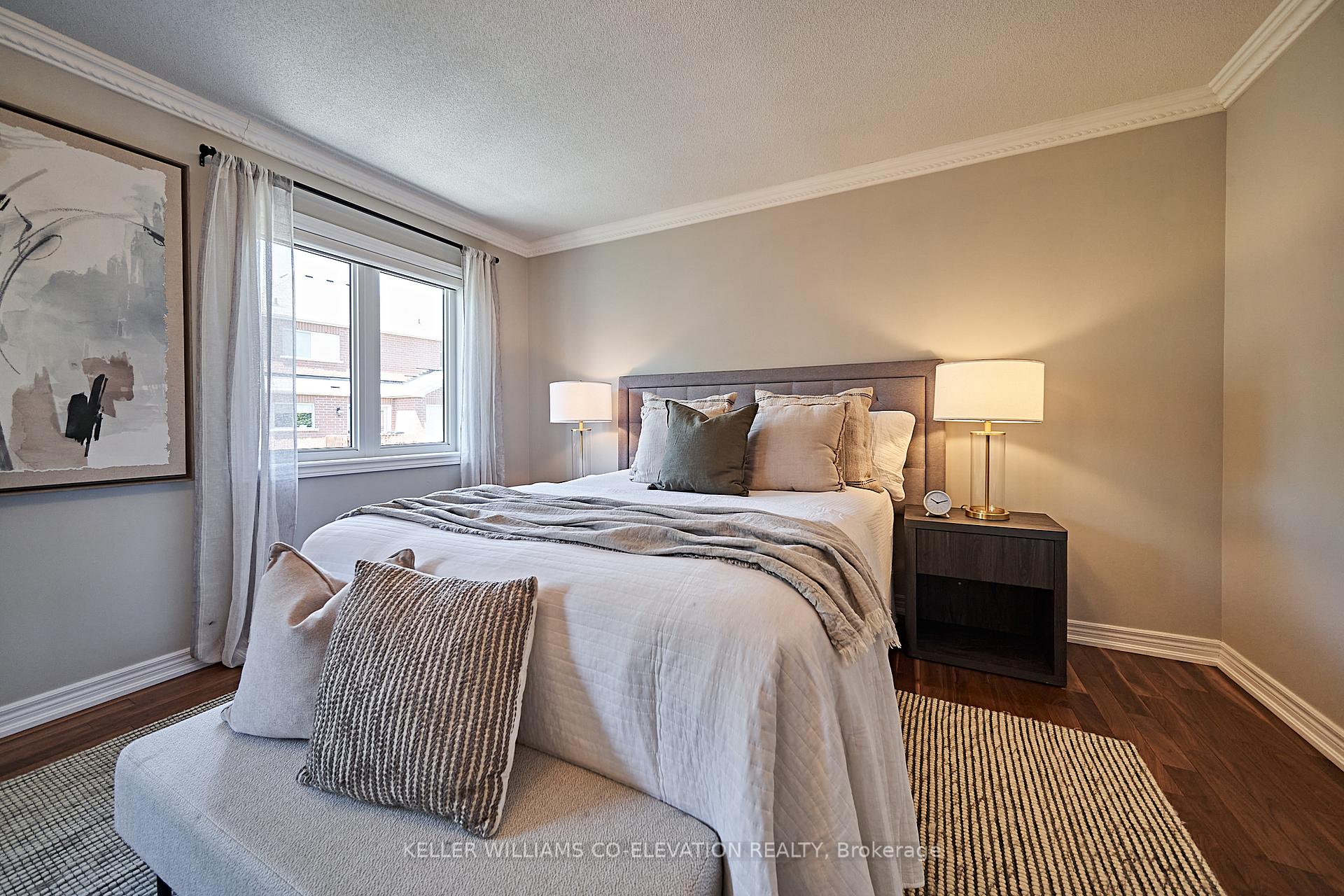 Photo 16 of 24 Rainbow Crescent, Whitby, Brooklin — HOMEH