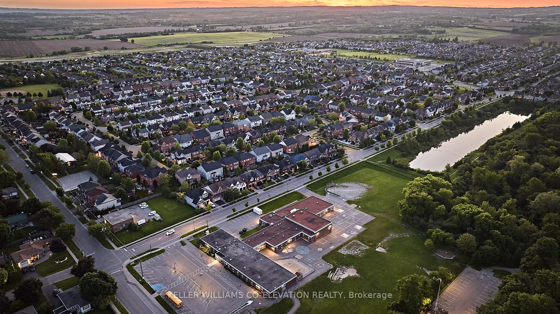 Photo 37 of 24 Rainbow Crescent, Whitby, Brooklin — HOMEH