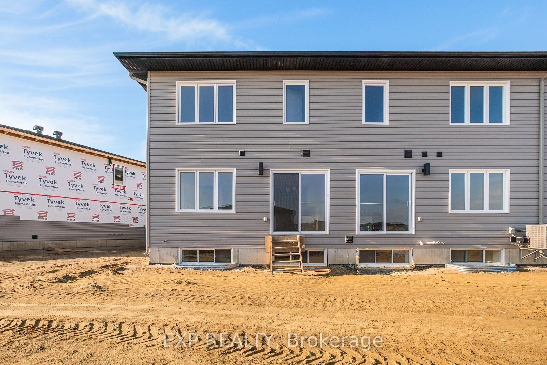 Photo 14 of 347 Hazel Crescent, The Nation, Limoges — HOMEH