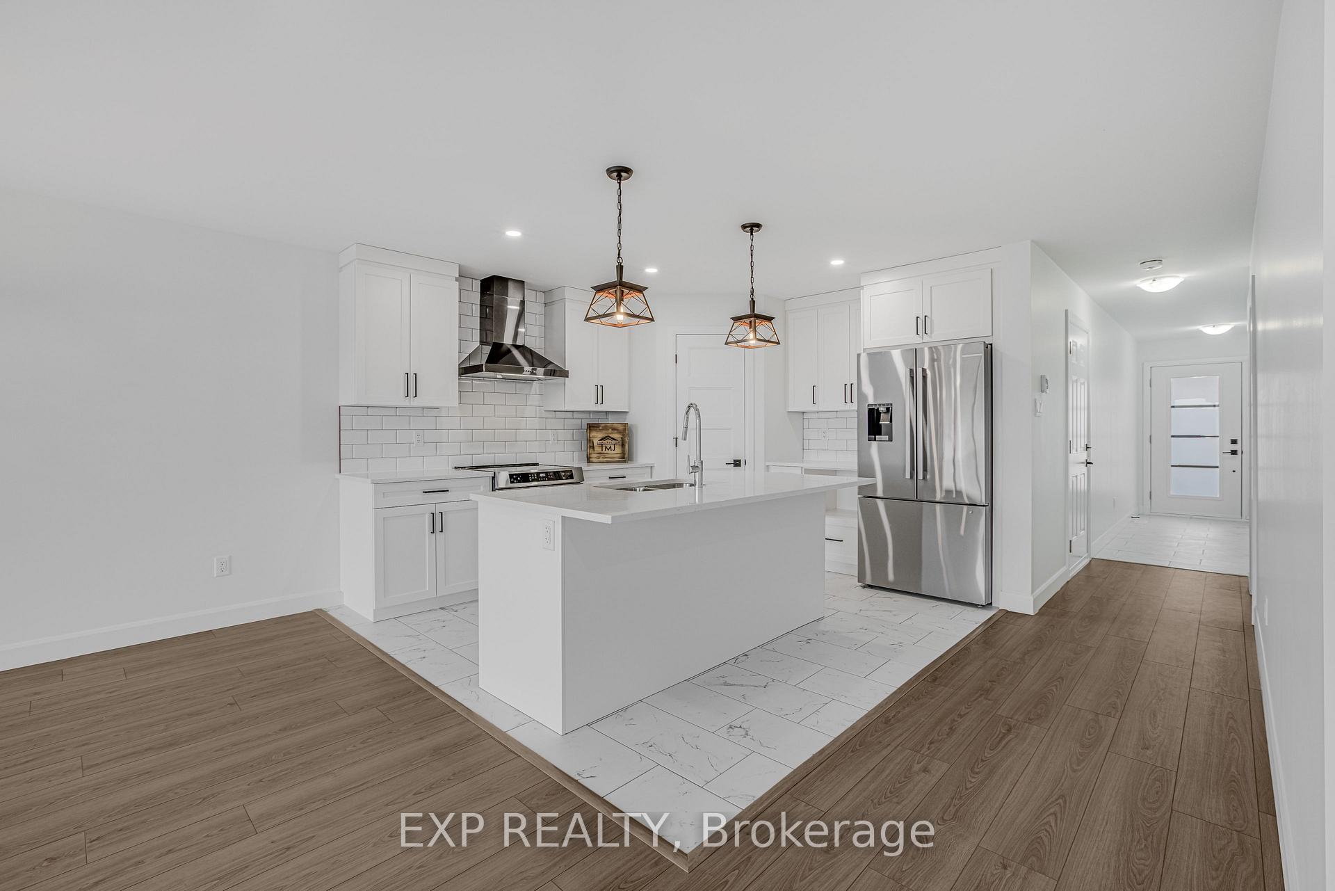 Photo 4 of 347 Hazel Crescent, The Nation, Limoges — HOMEH