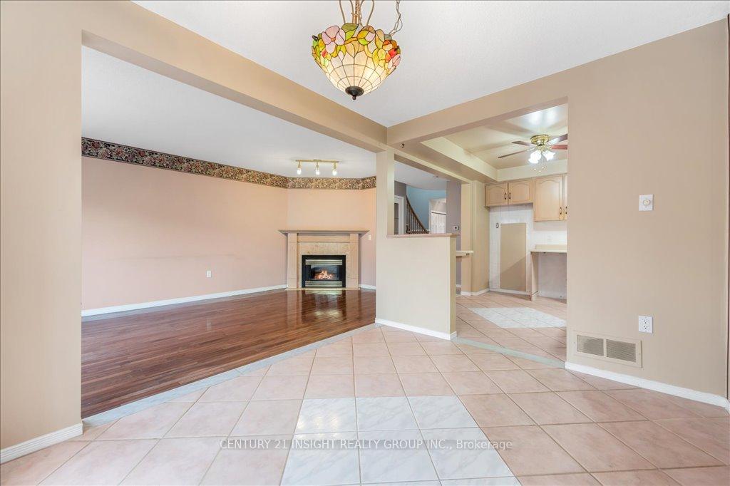 Photo 7 of 84 Chelsea Crescent, Hamilton, Stoney Creek — HOMEH
