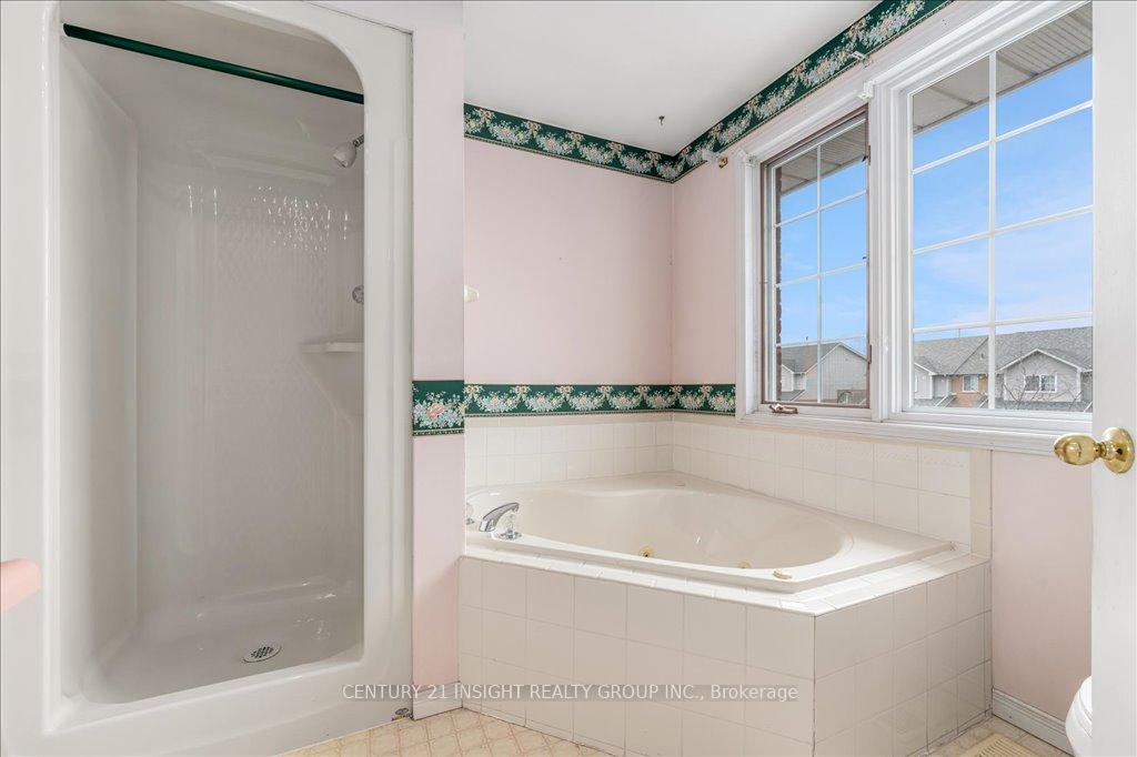 Photo 15 of 84 Chelsea Crescent, Hamilton, Stoney Creek — HOMEH