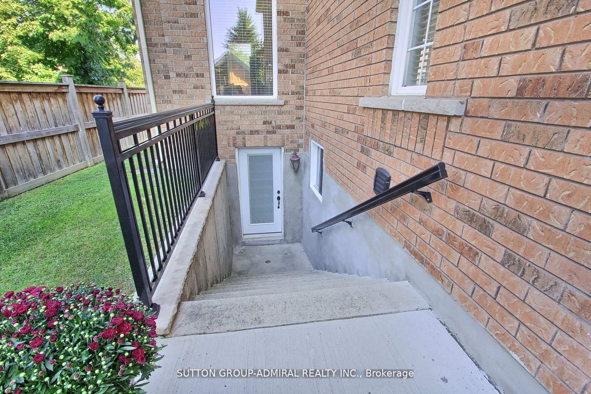 Photo 39 of 50 Guery Crescent, Vaughan, East Woodbridge — HOMEH