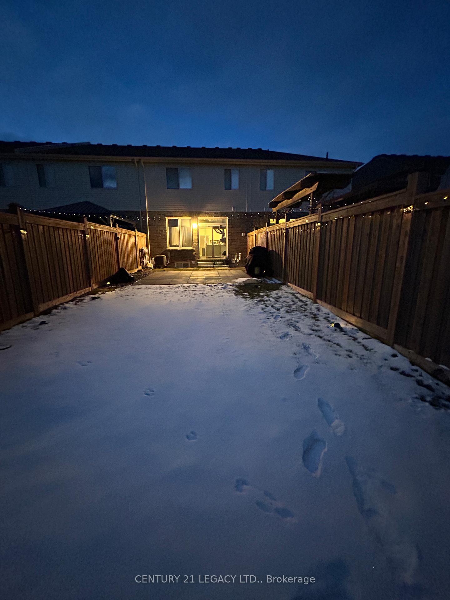 Photo 11 of 51 Fairgrounds Drive, Hamilton, Binbrook — HOMEH