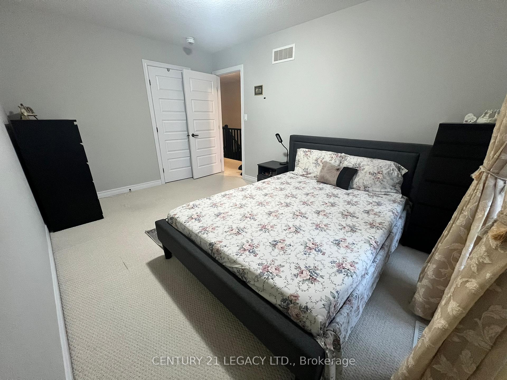 Photo 7 of 51 Fairgrounds Drive, Hamilton, Binbrook — HOMEH