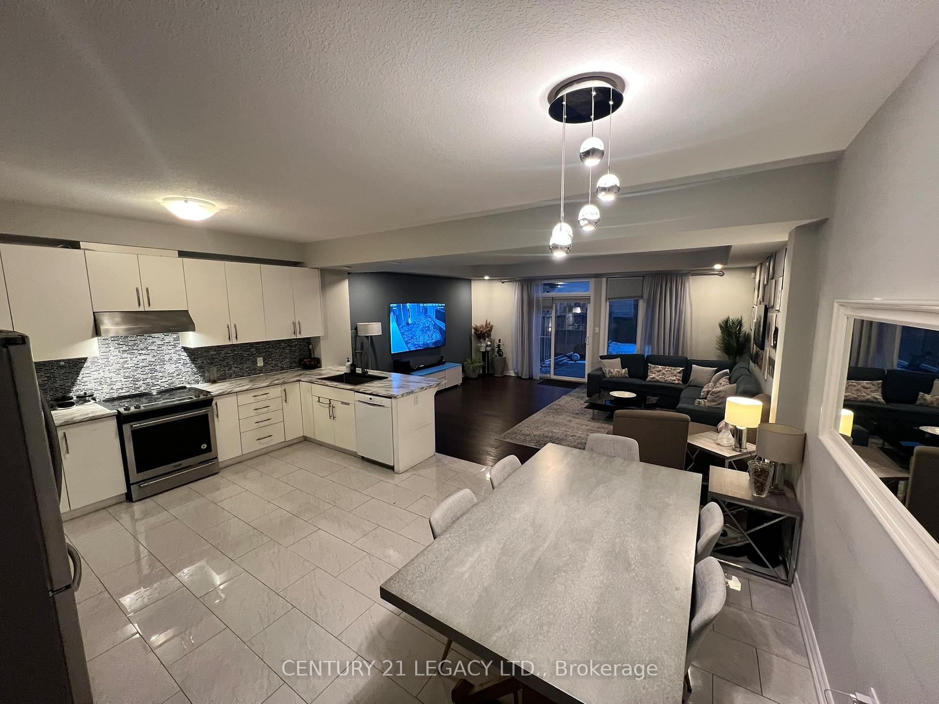 Photo 15 of 51 Fairgrounds Drive, Hamilton, Binbrook — HOMEH