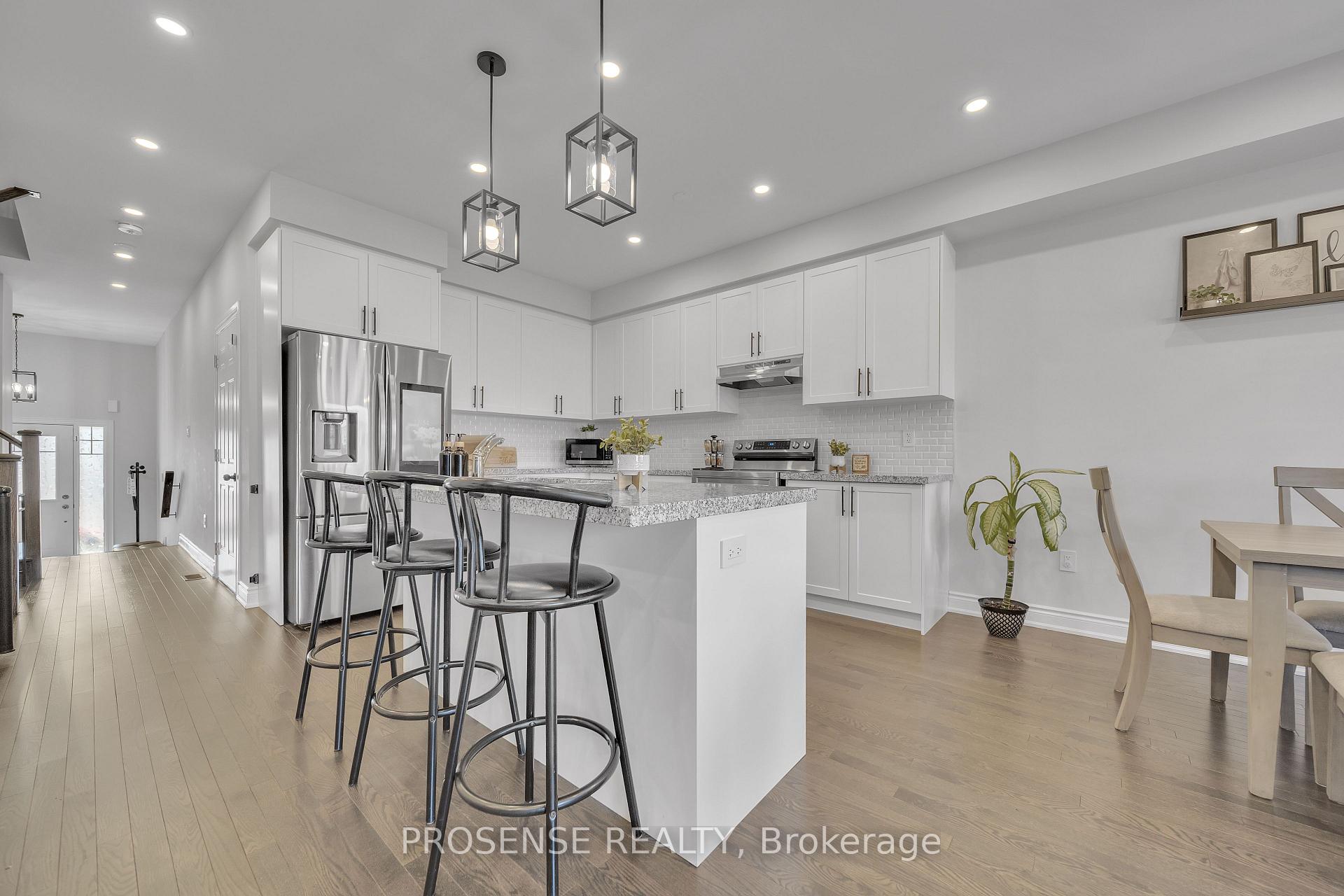 Photo 6 of 74 Lorne Thomas Place, New Tecumseth, Alliston — HOMEH