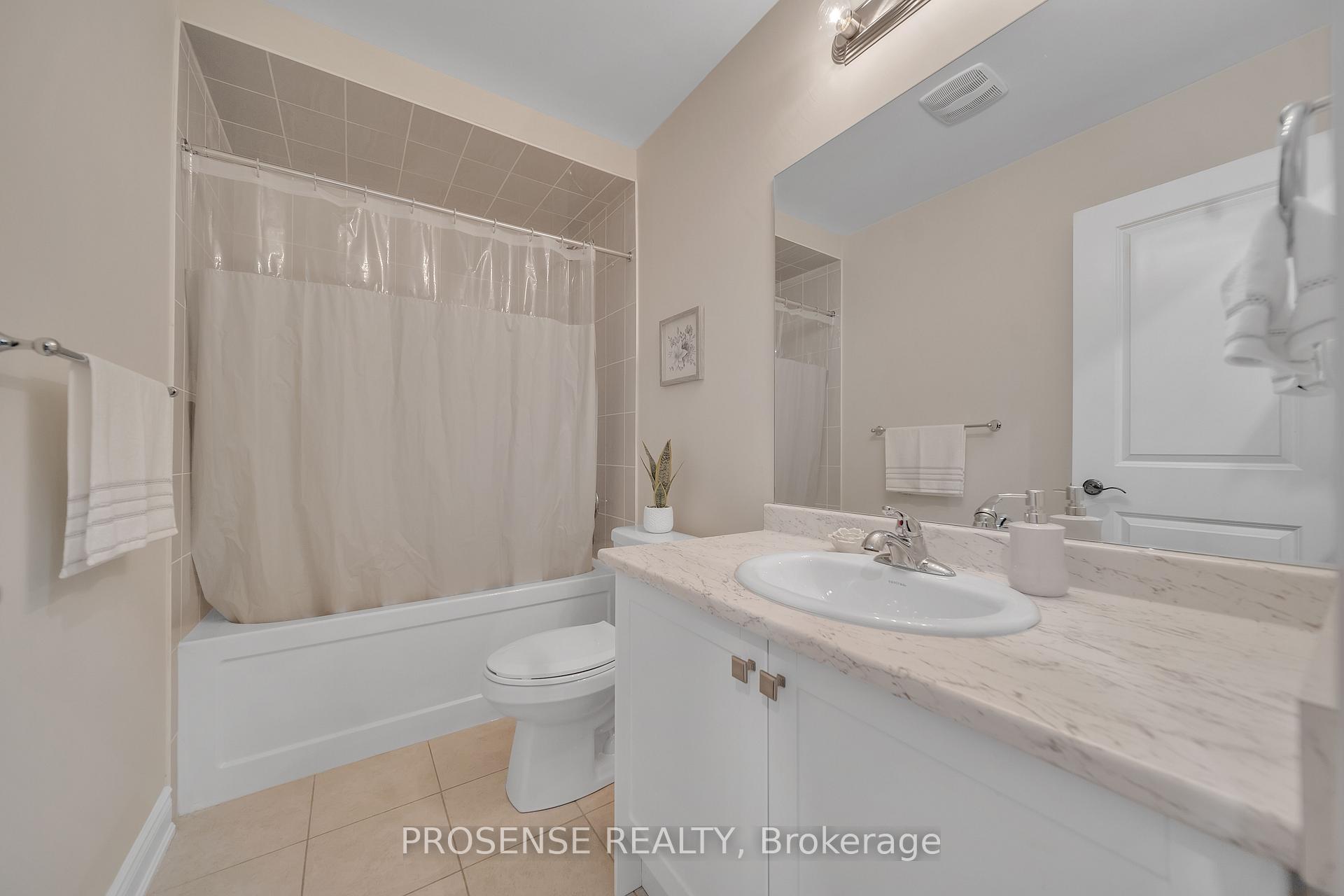 Photo 9 of 74 Lorne Thomas Place, New Tecumseth, Alliston — HOMEH