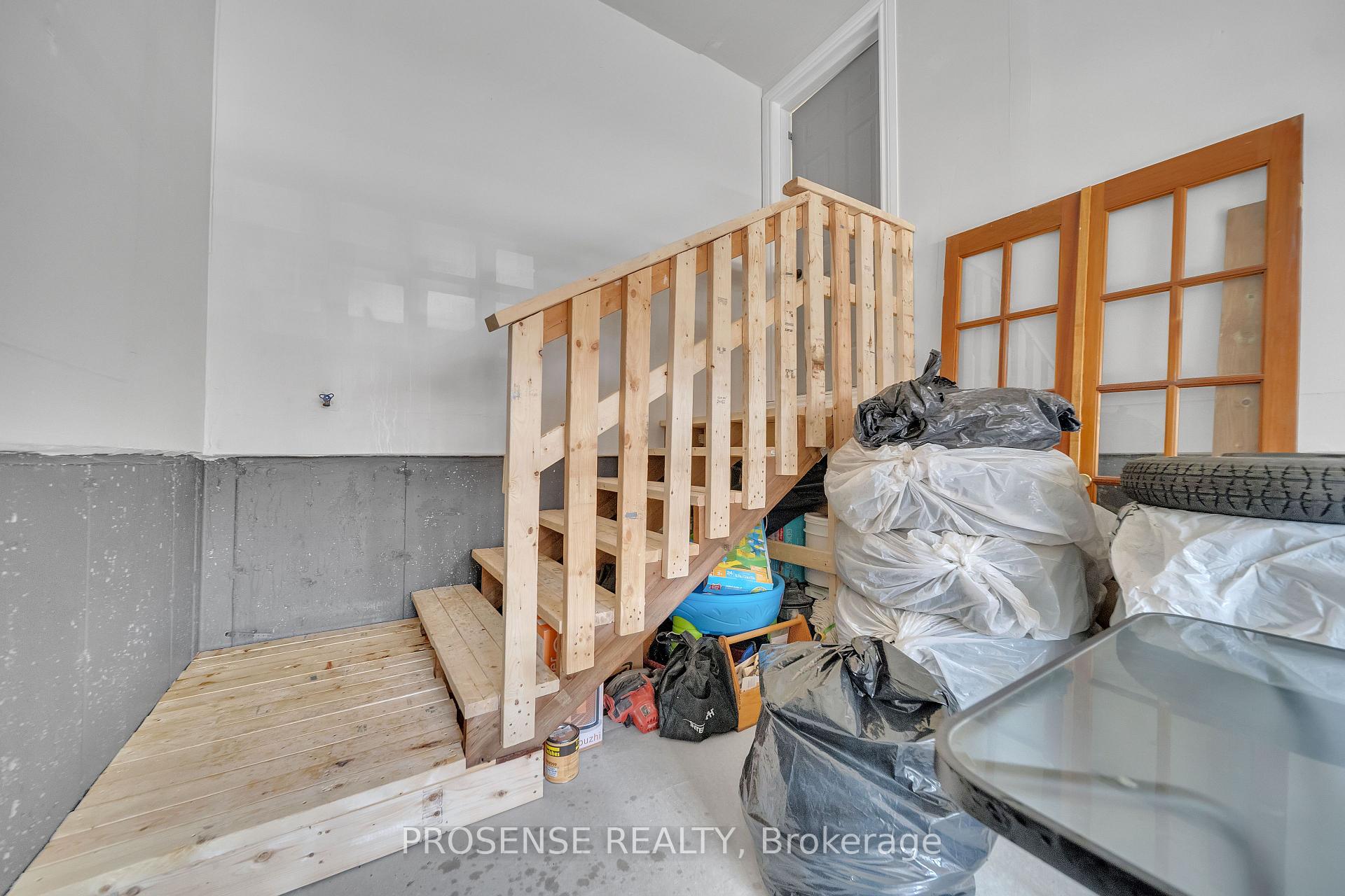 Photo 43 of 74 Lorne Thomas Place, New Tecumseth, Alliston — HOMEH