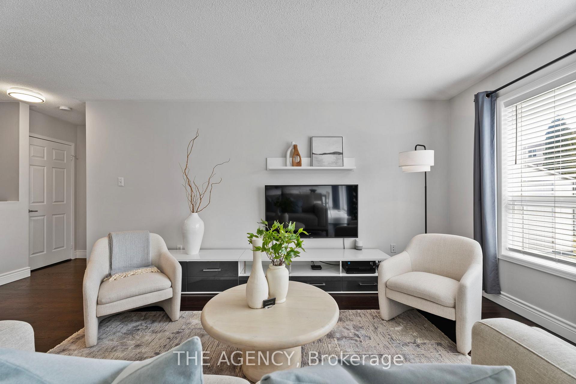Photo 4 of 22 Herrell Avenue, Barrie, Painswick North — HOMEH