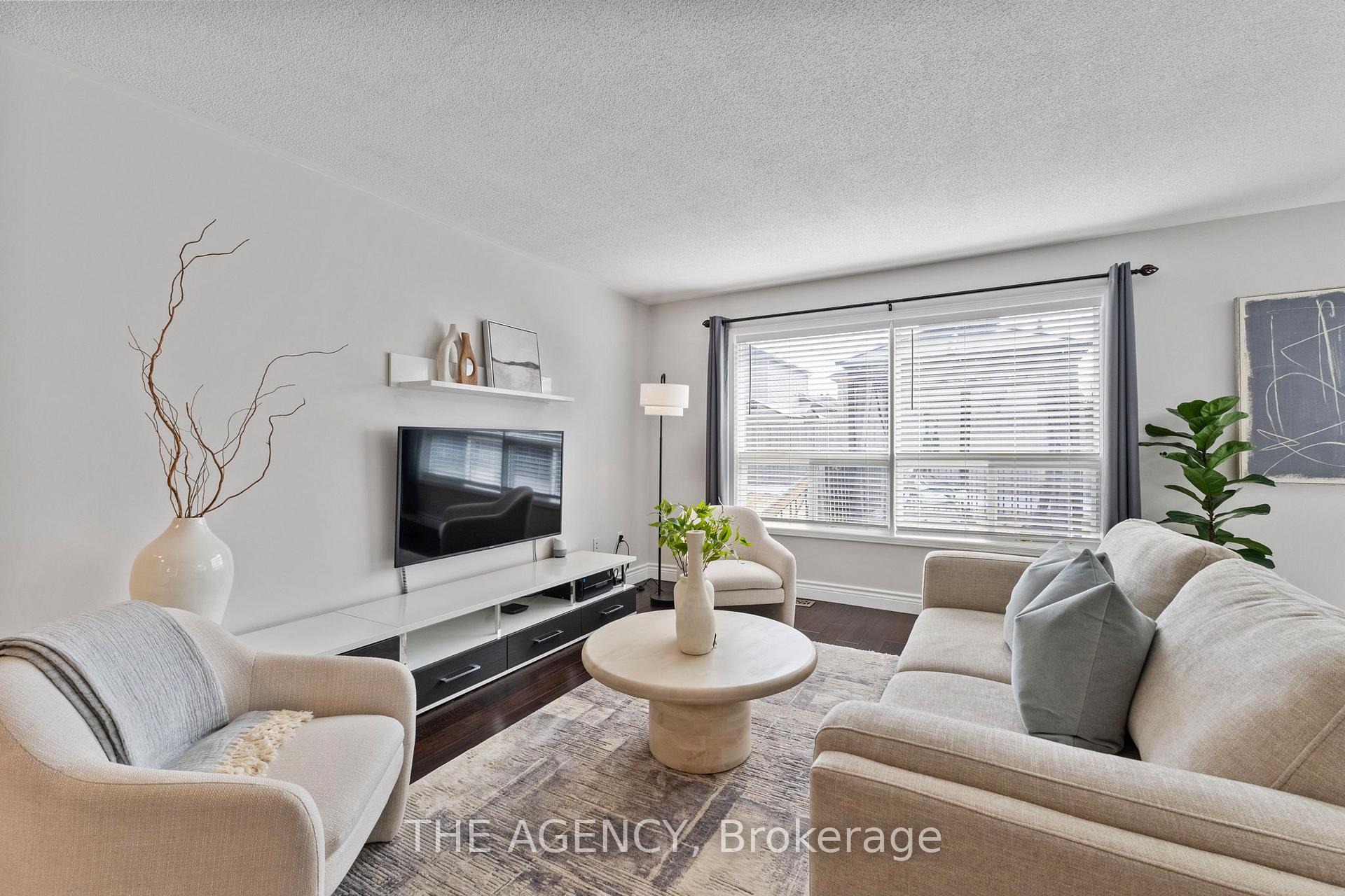 Photo 2 of 22 Herrell Avenue, Barrie, Painswick North — HOMEH