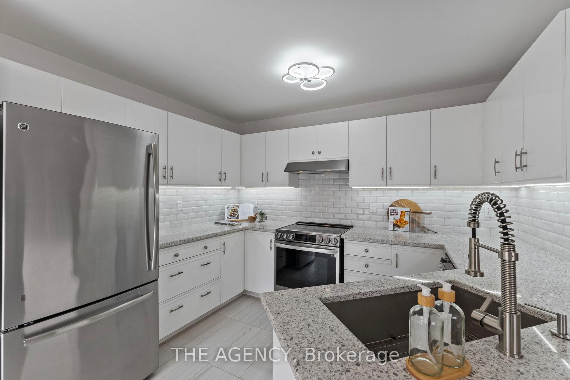 Photo 8 of 22 Herrell Avenue, Barrie, Painswick North — HOMEH