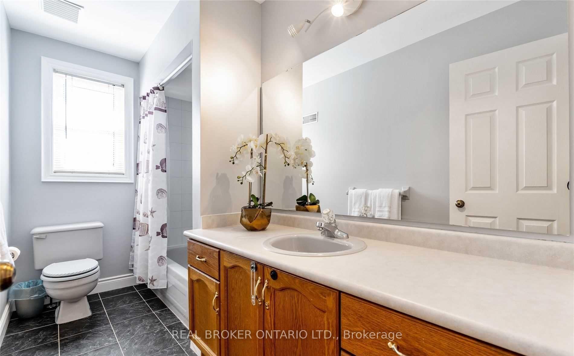 Photo 19 of 20 Elderridge Court, Hamilton, Stoney Creek Mountain — HOMEH