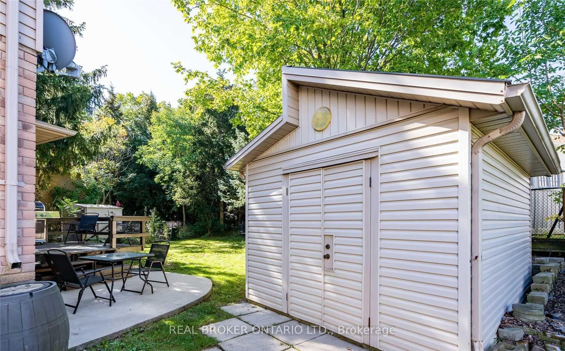 Photo 27 of 20 Elderridge Court, Hamilton, Stoney Creek Mountain — HOMEH