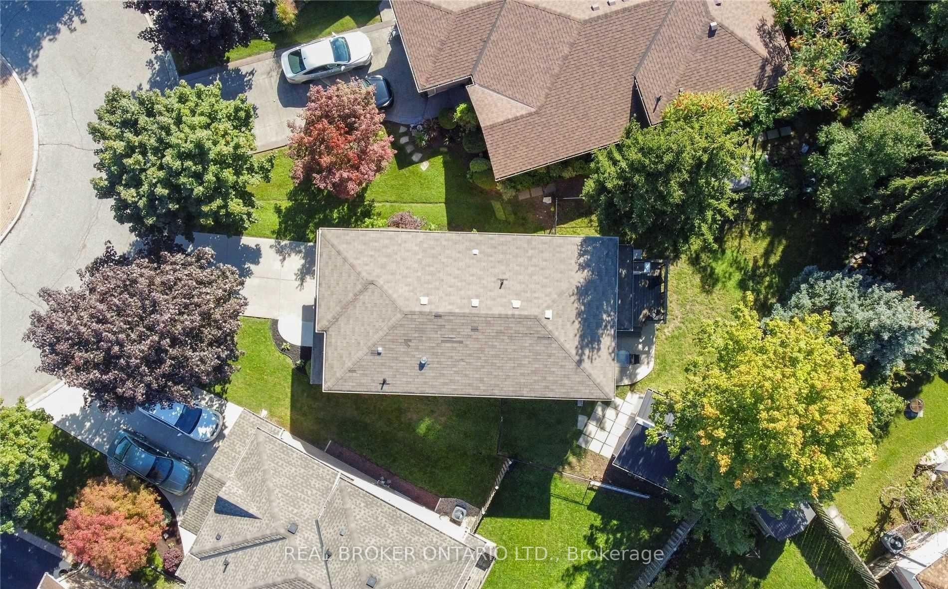 Photo 30 of 20 Elderridge Court, Hamilton, Stoney Creek Mountain — HOMEH