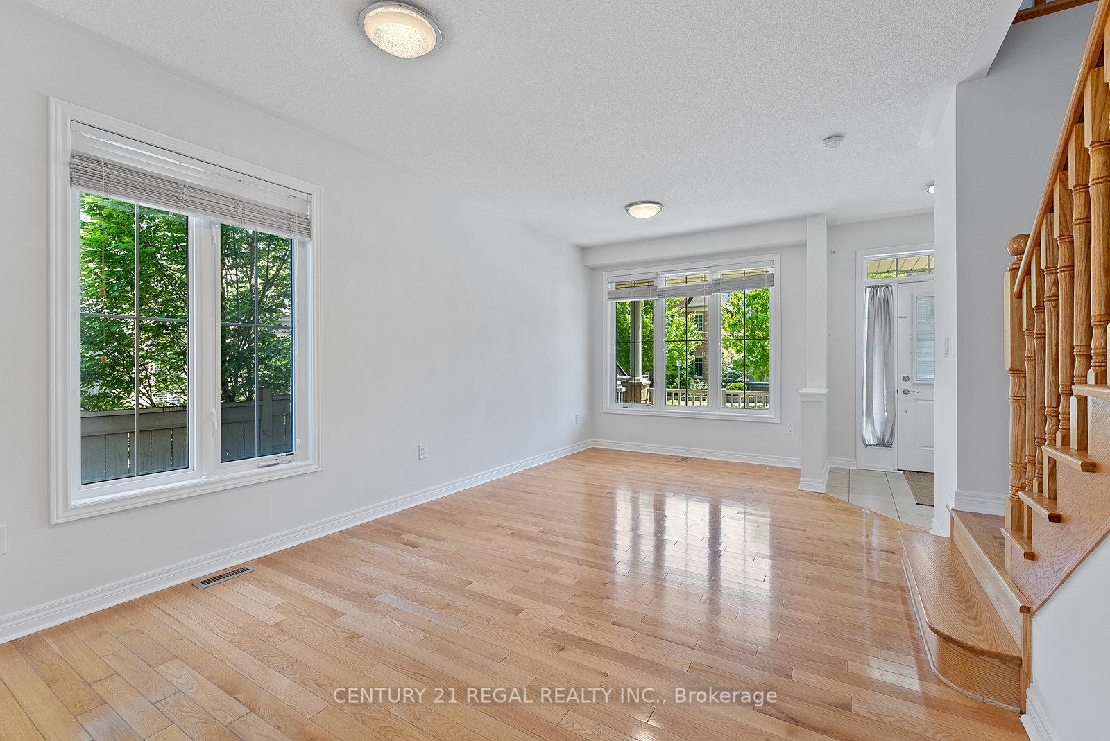 Photo 6 of 148 Beckett Avenue, Markham, Berczy — HOMEH