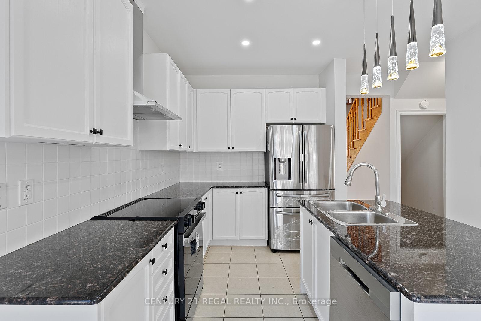 Photo 9 of 148 Beckett Avenue, Markham, Berczy — HOMEH