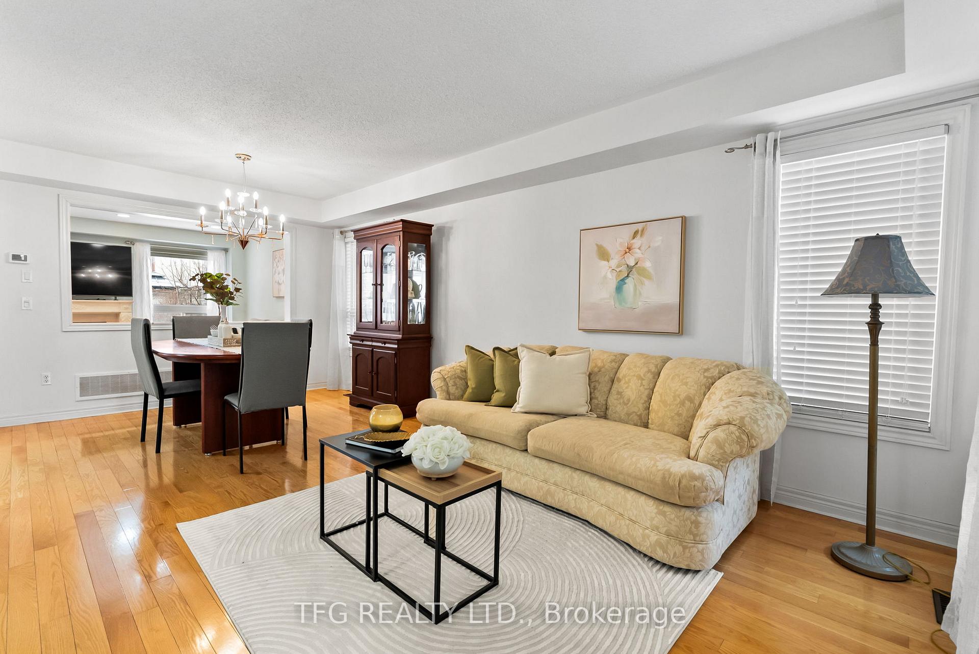 Photo 3 of 142 Southfield Avenue, Clarington, Courtice — HOMEH