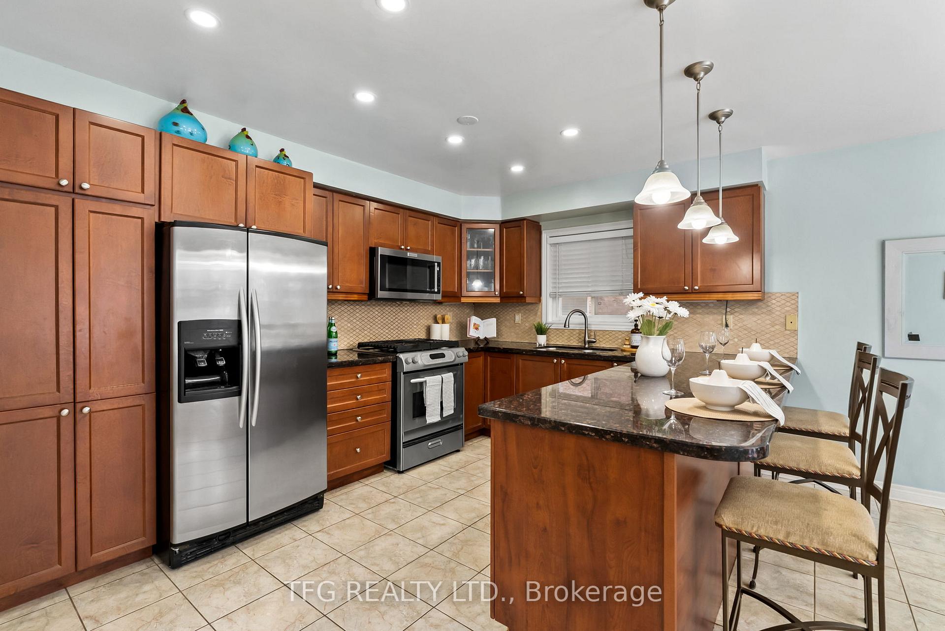 Photo 12 of 142 Southfield Avenue, Clarington, Courtice — HOMEH