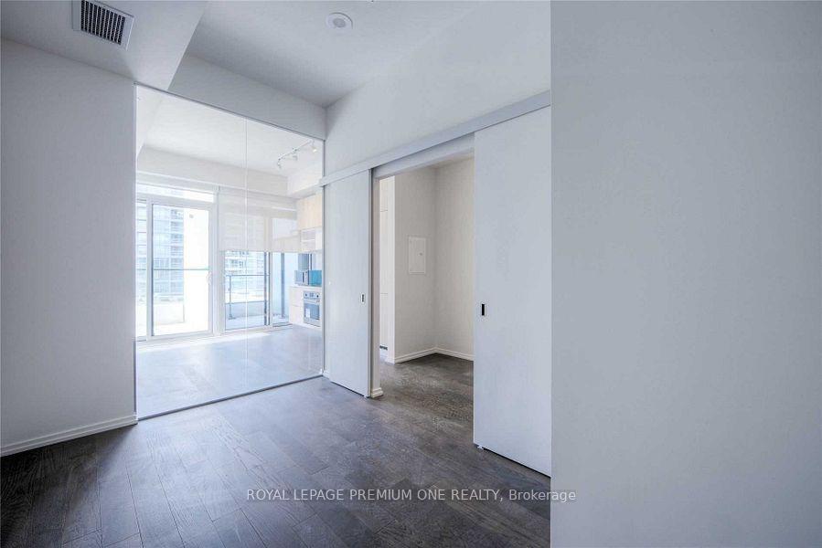 Photo 13 of Unit 1012, 5 Soudan Avenue, Toronto, Mount Pleasant East — HOMEH