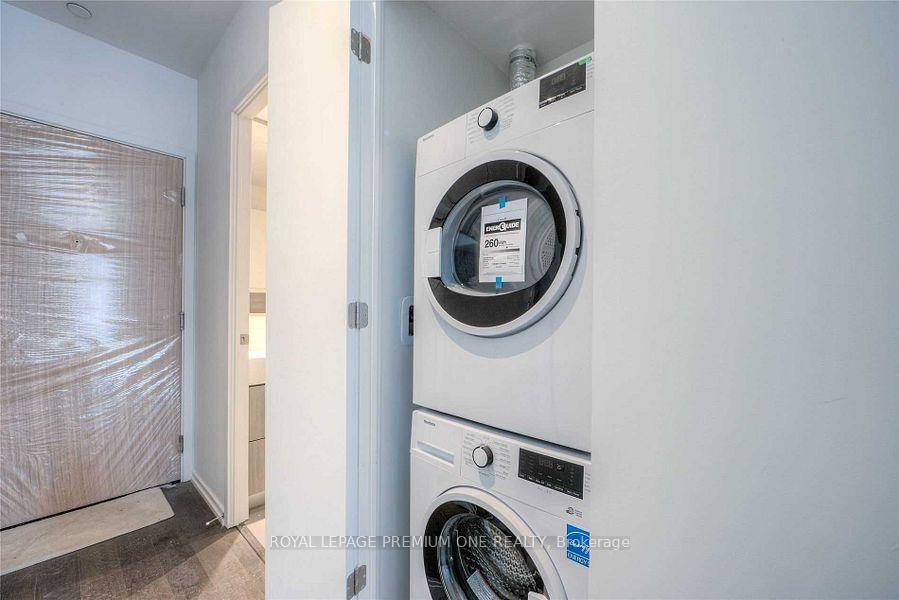 Photo 6 of Unit 1012, 5 Soudan Avenue, Toronto, Mount Pleasant East — HOMEH