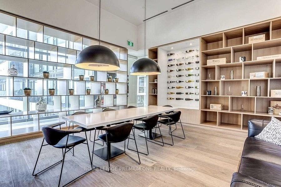 Photo 20 of Unit 1012, 5 Soudan Avenue, Toronto, Mount Pleasant East — HOMEH