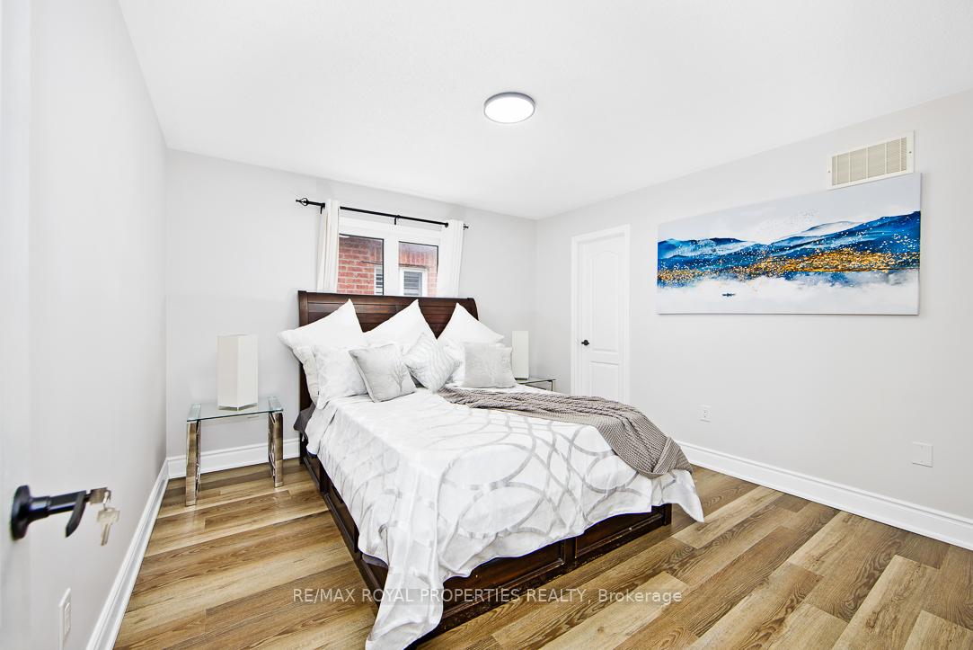 Photo 7 of 111 Pedwell Street, Clarington, Newcastle — HOMEH