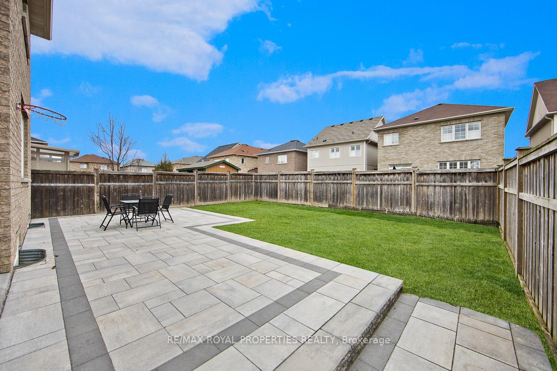 Photo 32 of 111 Pedwell Street, Clarington, Newcastle — HOMEH