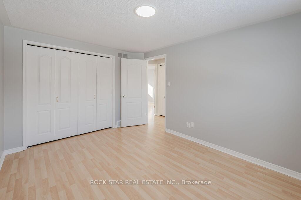 Photo 14 of 55 West Acres Crescent, Kitchener — HOMEH