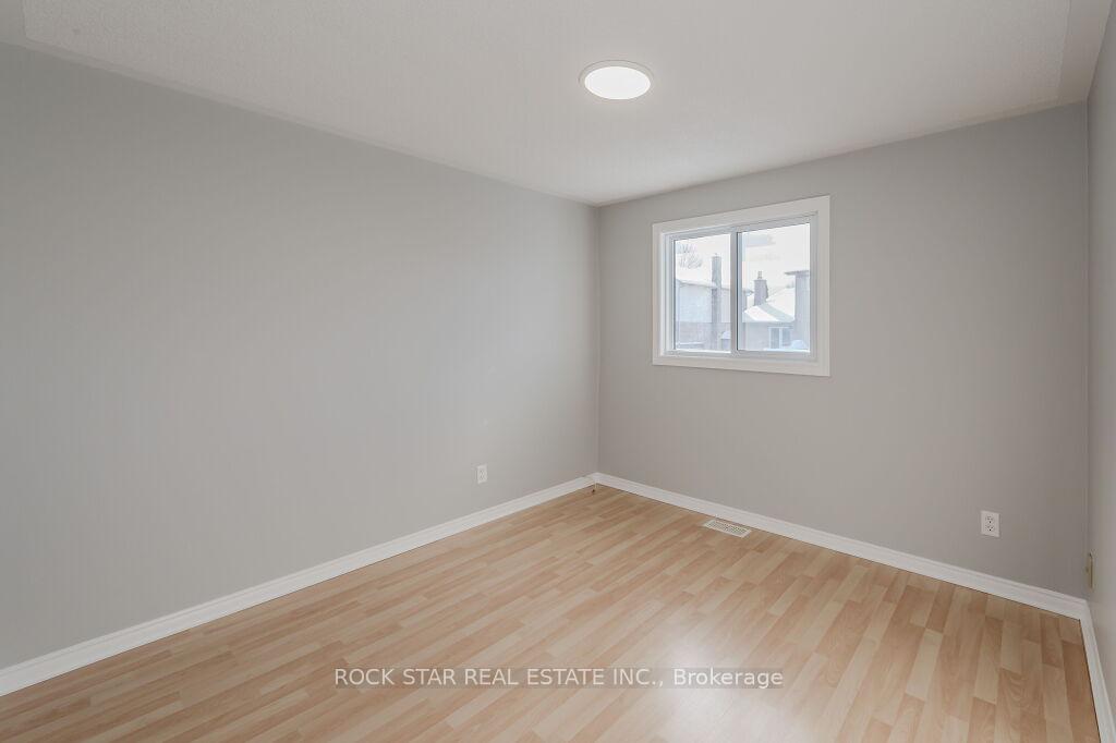 Photo 16 of 55 West Acres Crescent, Kitchener — HOMEH