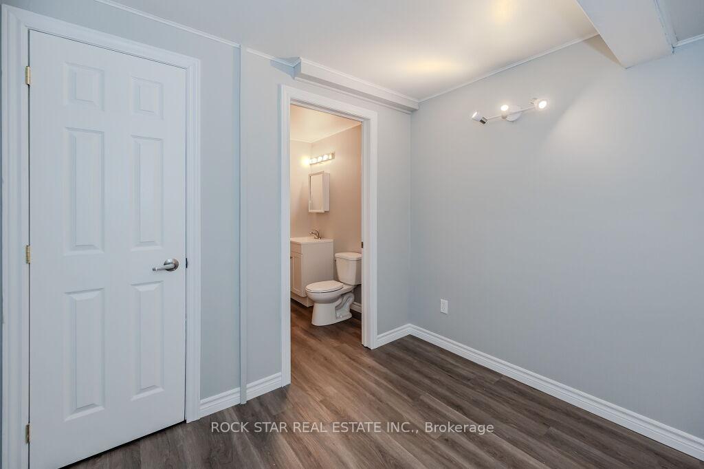 Photo 23 of 55 West Acres Crescent, Kitchener — HOMEH