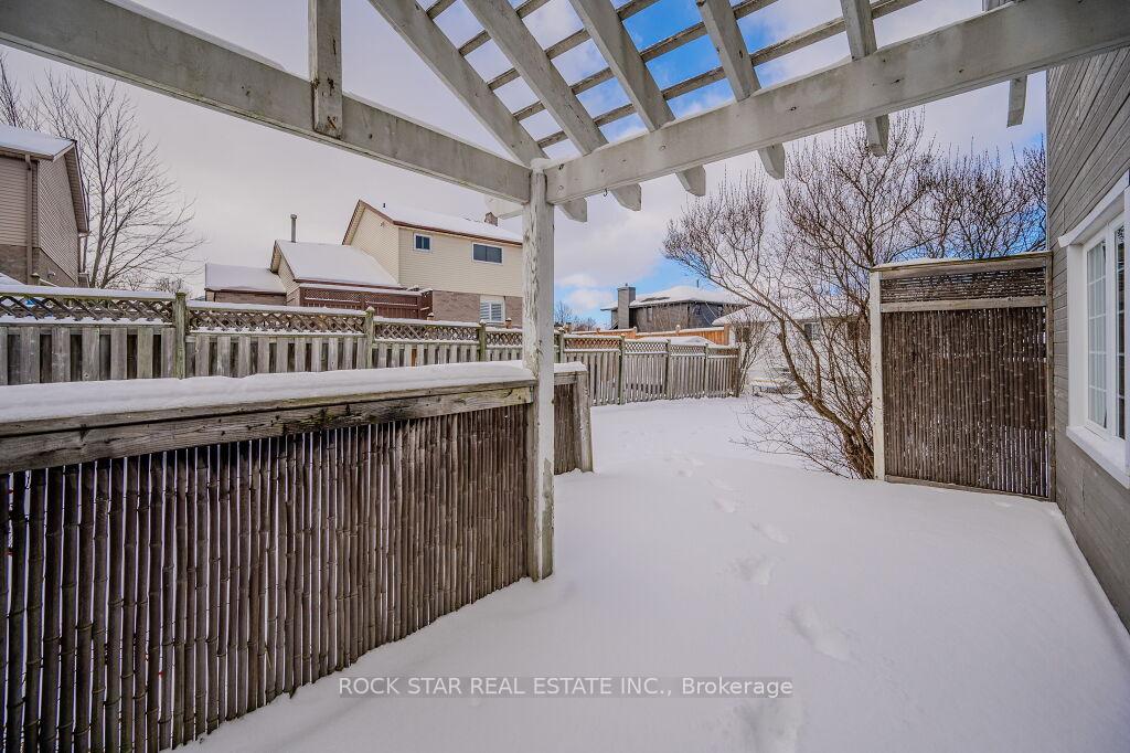 Photo 28 of 55 West Acres Crescent, Kitchener — HOMEH