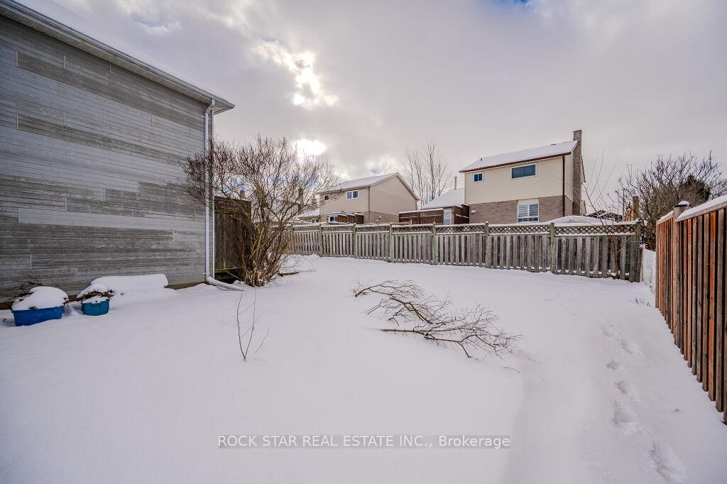 Photo 32 of 55 West Acres Crescent, Kitchener — HOMEH