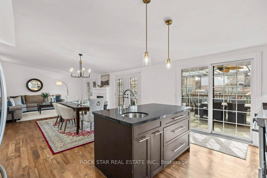 Photo 4 of 43 Oceanic Drive, Hamilton, Stoney Creek — HOMEH