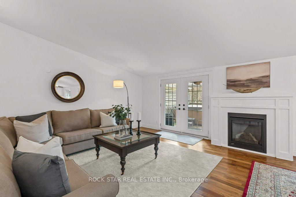 Photo 8 of 43 Oceanic Drive, Hamilton, Stoney Creek — HOMEH
