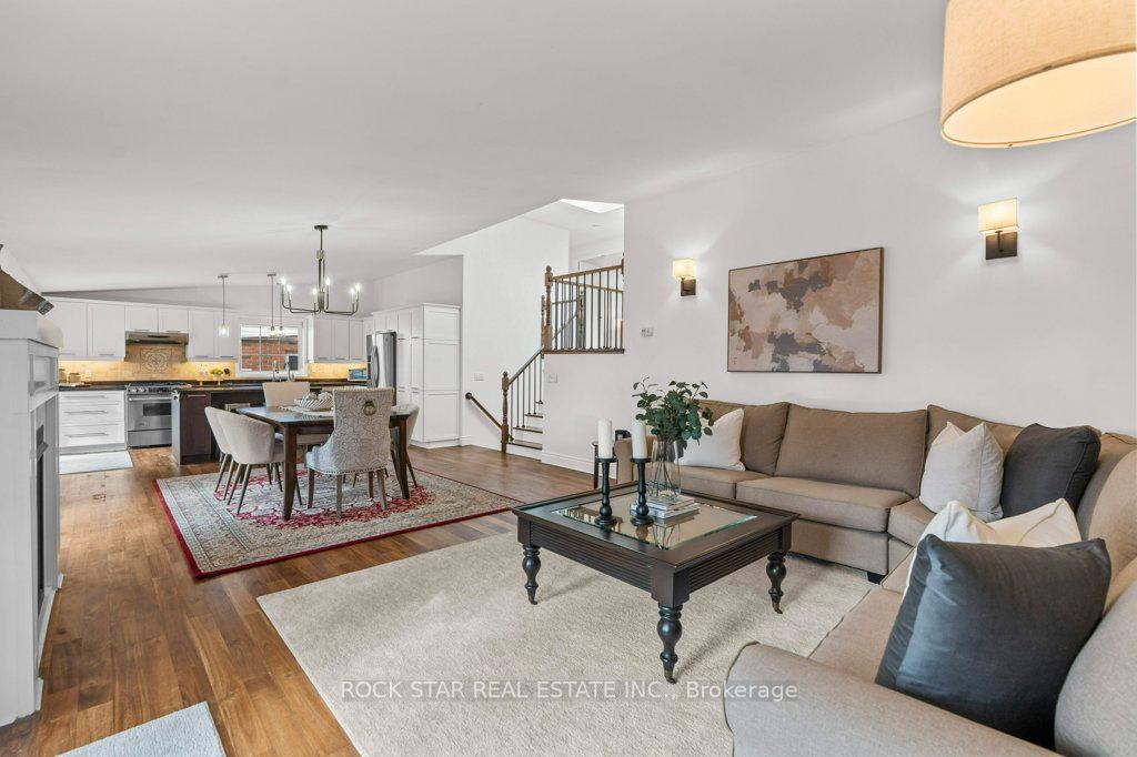 Photo 13 of 43 Oceanic Drive, Hamilton, Stoney Creek — HOMEH
