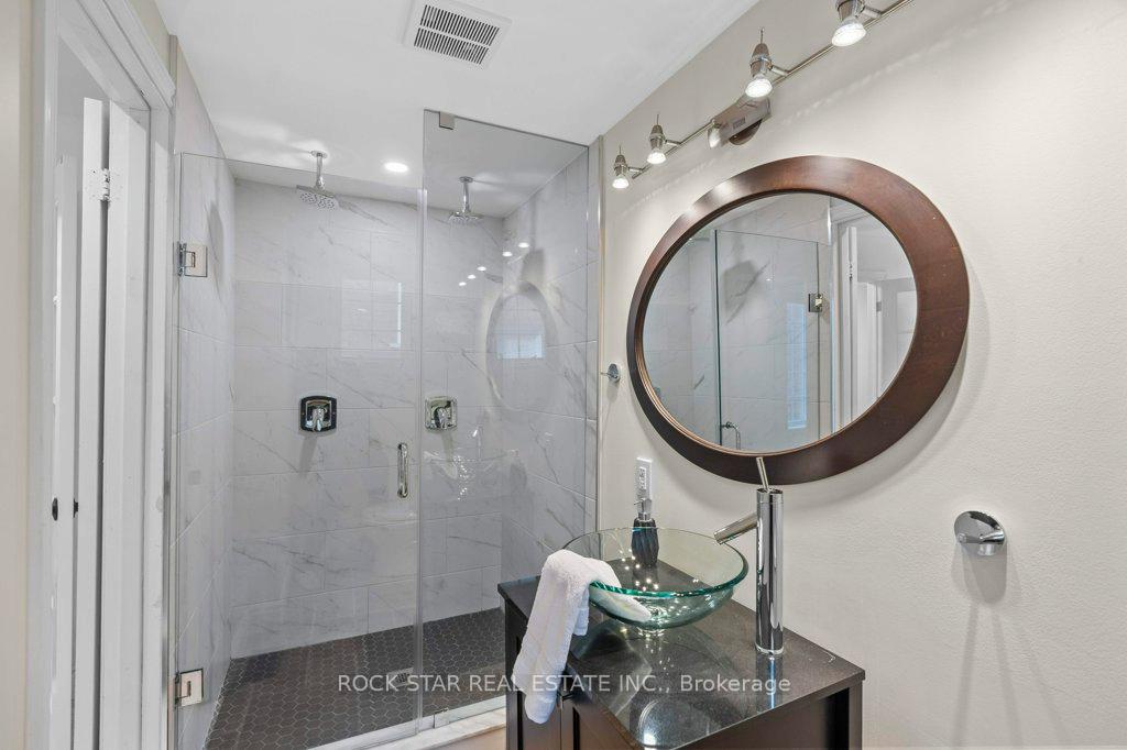 Photo 22 of 43 Oceanic Drive, Hamilton, Stoney Creek — HOMEH