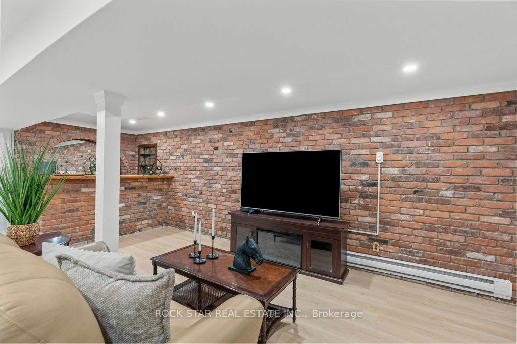 Photo 25 of 43 Oceanic Drive, Hamilton, Stoney Creek — HOMEH