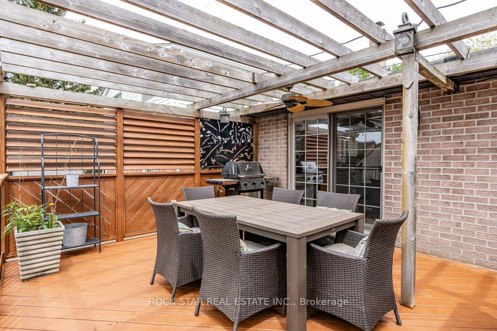 Photo 32 of 43 Oceanic Drive, Hamilton, Stoney Creek — HOMEH