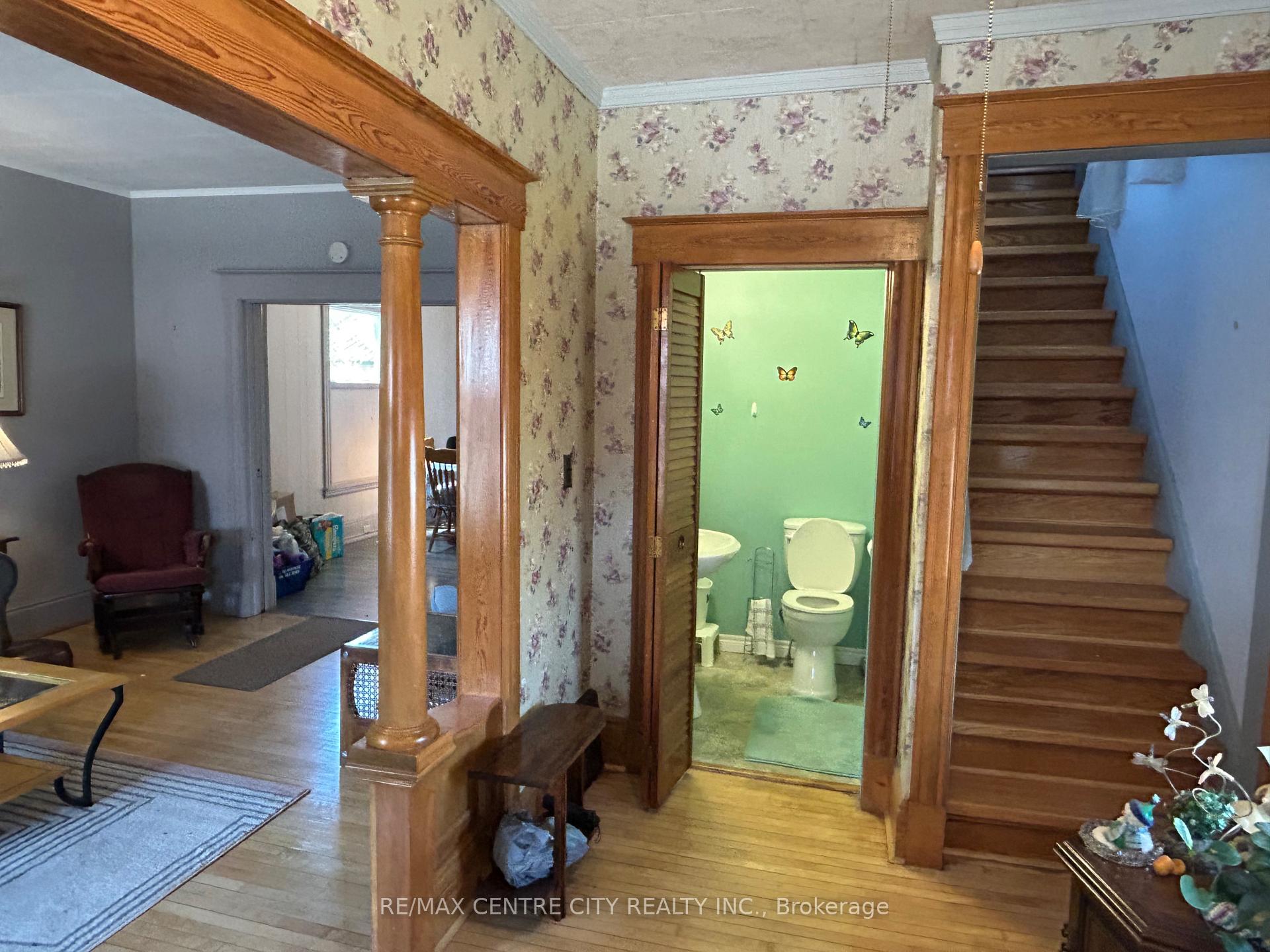 Photo 5 of 87 Fifth Avenue, St. Thomas — HOMEH