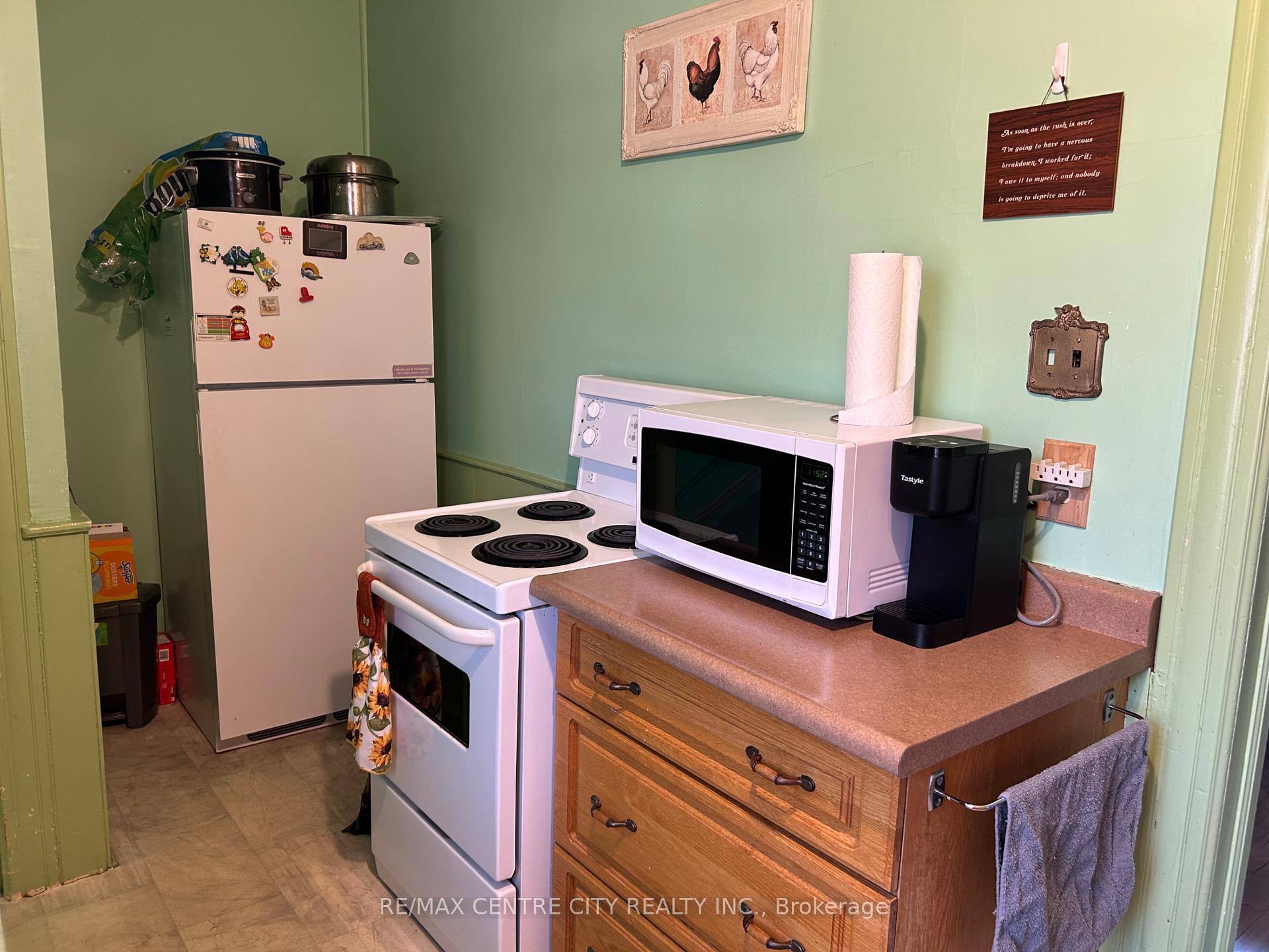 Photo 11 of 87 Fifth Avenue, St. Thomas — HOMEH