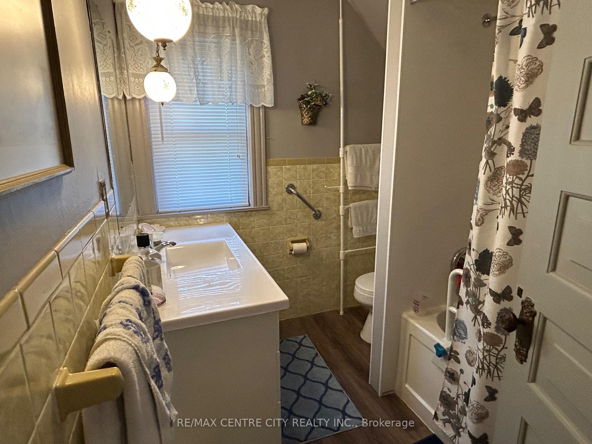 Photo 13 of 87 Fifth Avenue, St. Thomas — HOMEH