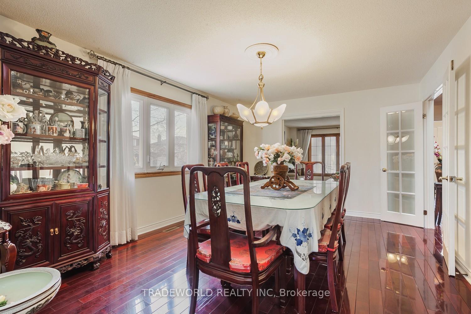 Photo 10 of 2 Doulton Court, Markham, Milliken Mills East — HOMEH
