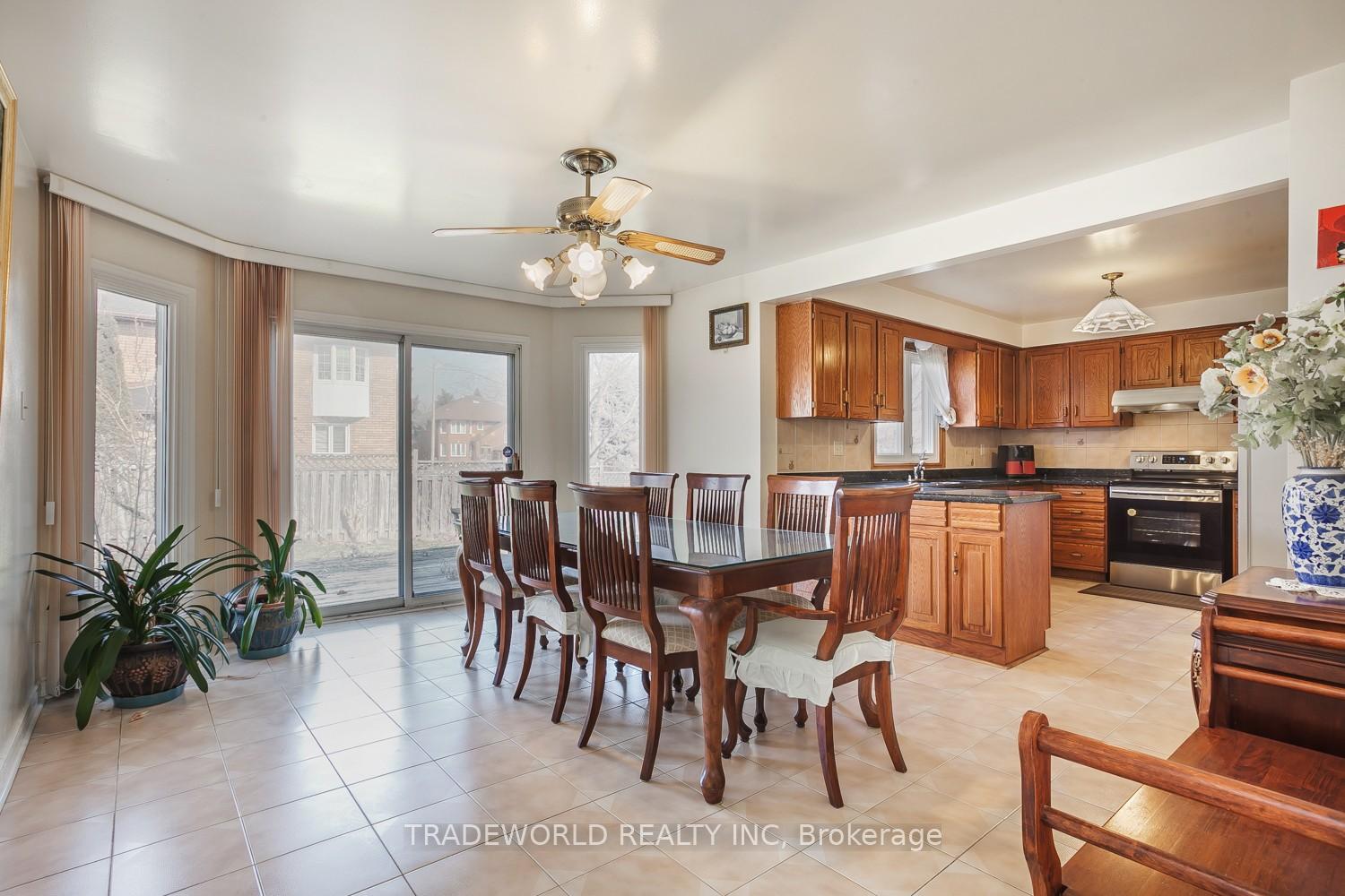 Photo 12 of 2 Doulton Court, Markham, Milliken Mills East — HOMEH