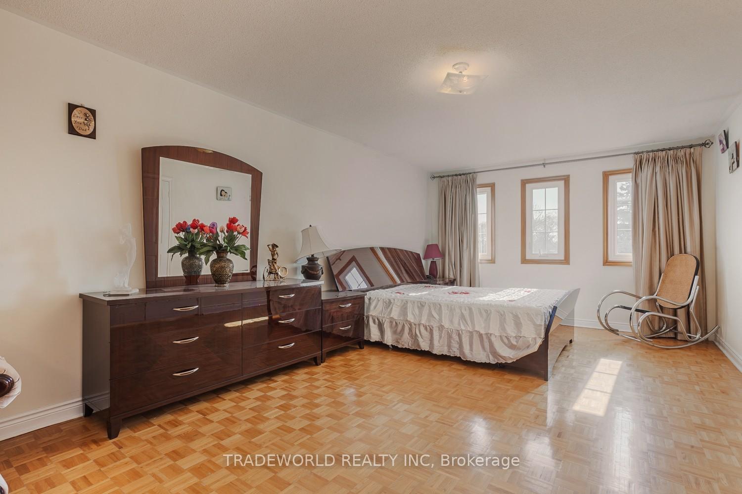 Photo 25 of 2 Doulton Court, Markham, Milliken Mills East — HOMEH