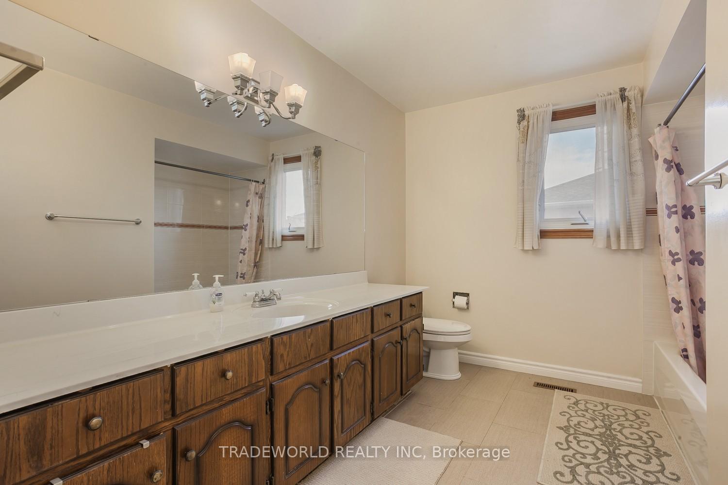 Photo 26 of 2 Doulton Court, Markham, Milliken Mills East — HOMEH
