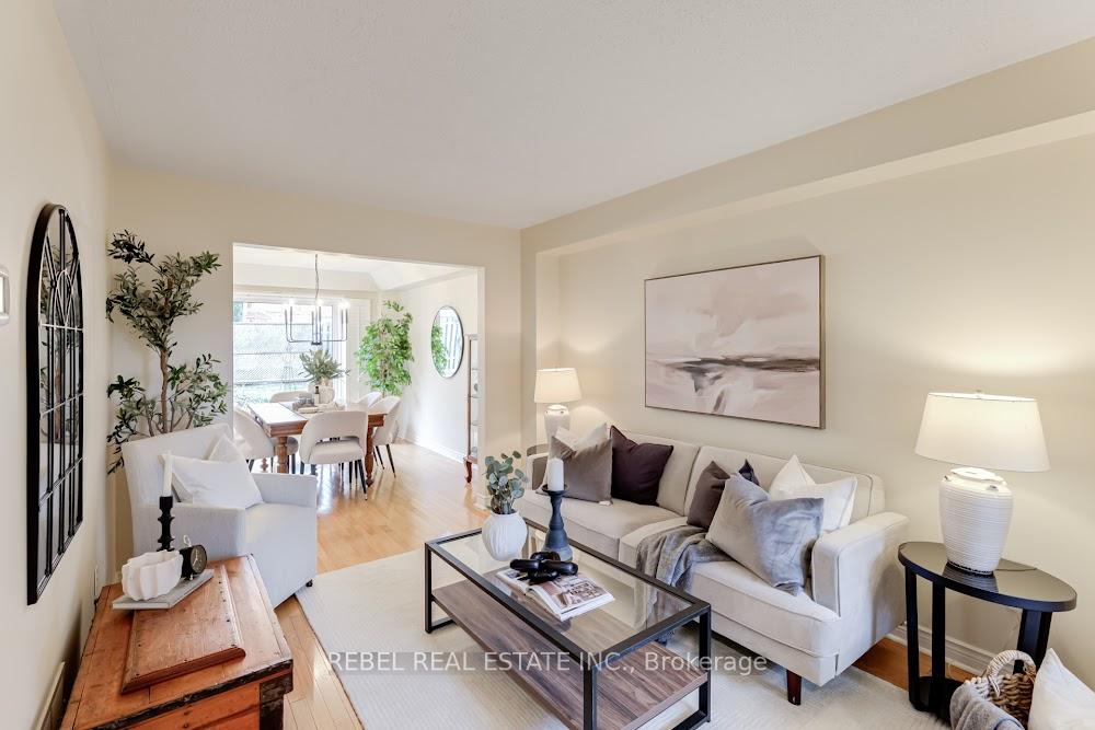 Photo 11 of 34 Borland Court, Clarington, Bowmanville — HOMEH
