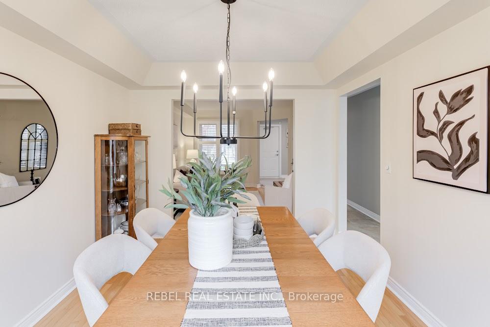 Photo 10 of 34 Borland Court, Clarington, Bowmanville — HOMEH