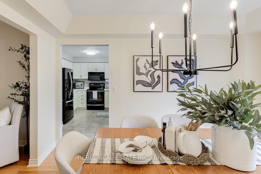 Photo 18 of 34 Borland Court, Clarington, Bowmanville — HOMEH