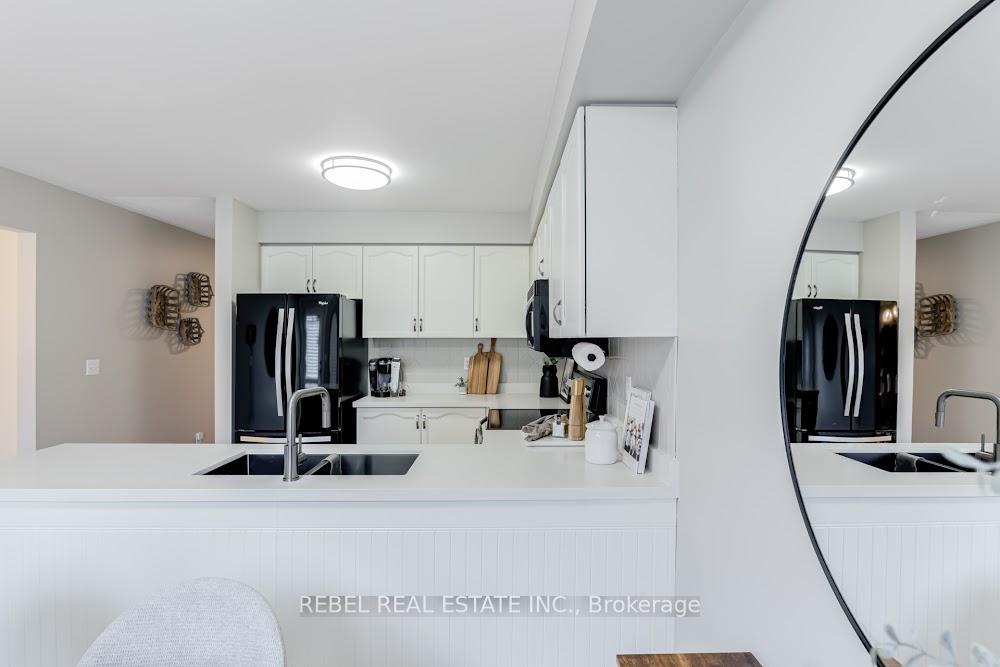 Photo 15 of 34 Borland Court, Clarington, Bowmanville — HOMEH